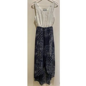 ⁣✧ Almost Famous | White / Navy High Low Dress